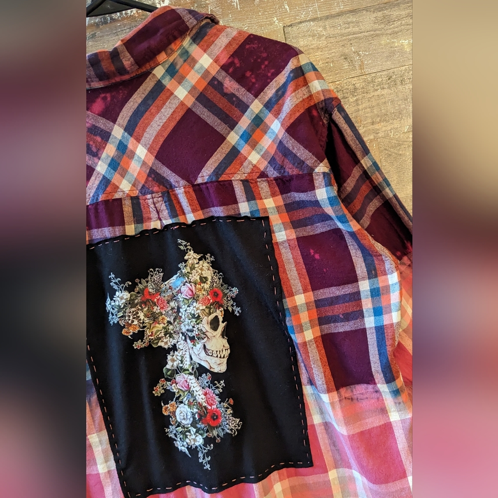 Sale! New Upcycled Handcrafted Dip Dyed Bleached Flannel Shirt With Floral Skull - Picture 7 of 16